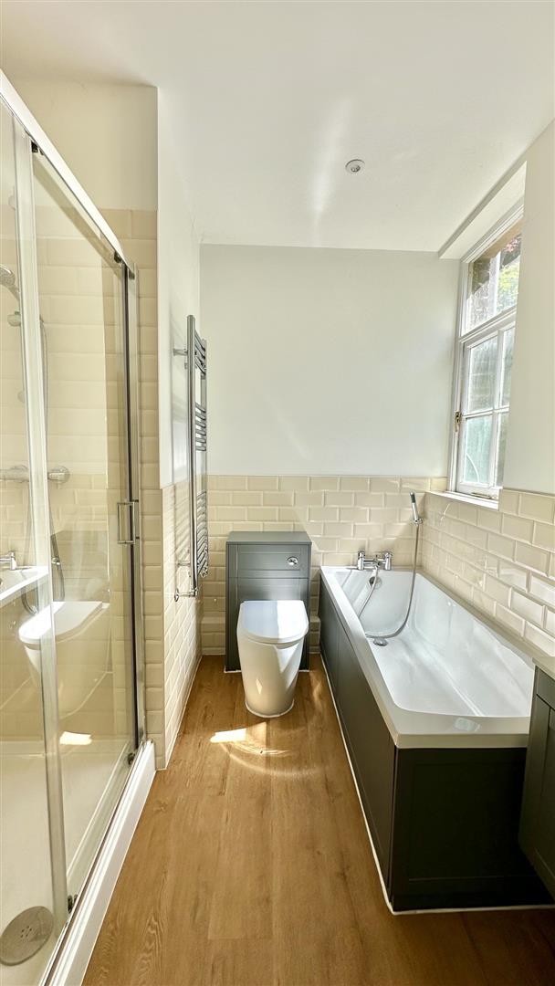 2 bed property in Lower Park Road, Hastings